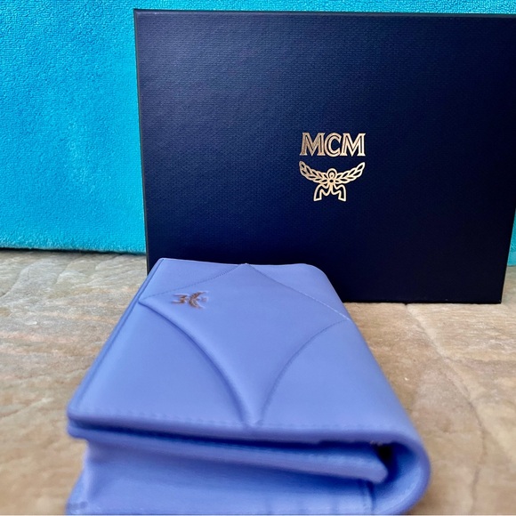 MCM Crossbody Wallet Light Bkue - Picture 8 of 10